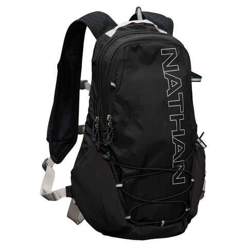 Nathan Crossover Pak 15L - Black/Vapor Grey